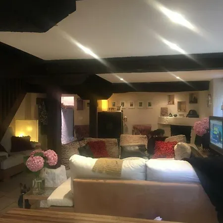 La Casita De Pámanes
