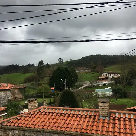 La Casita De *